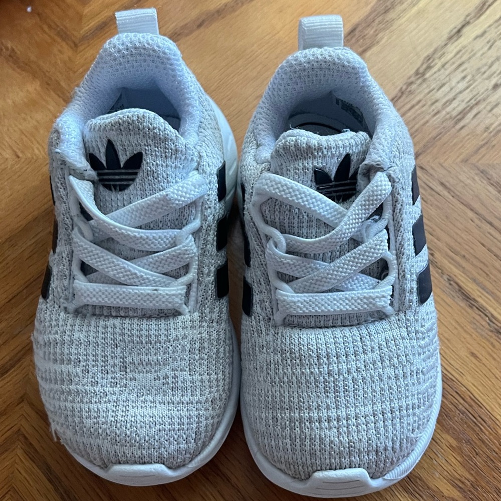 Size 4 baby addias.